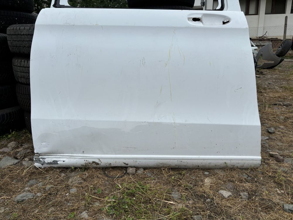 Врата Мерцедес Вито/Mercedes Vito W447