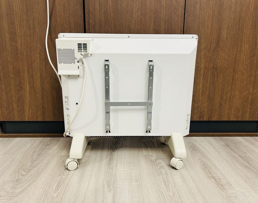 Конвектор 1500W Airelec Tactic Pro[ел. термостат/дигитално управление]