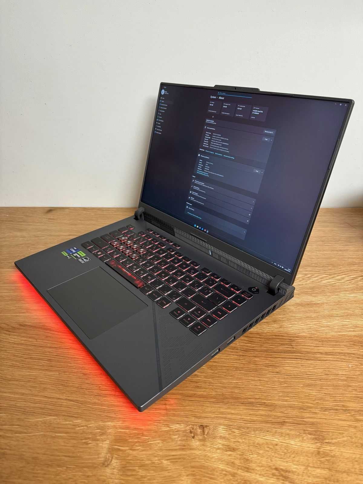 Гейминг лаптоп ASUS ROG Strix G16, 16'', FHD+, i9, 165Hz, 32GB/1TB