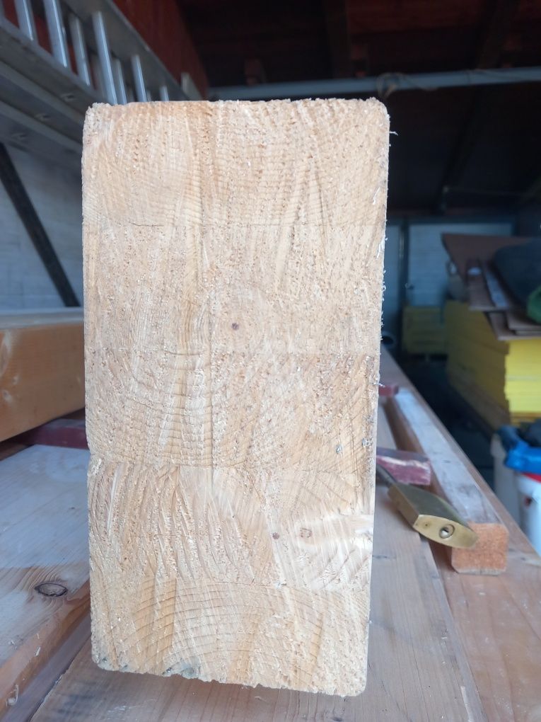 Vând grinzi de lemn îmbinat, lamelar