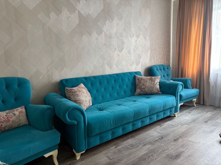 Диван с креслами