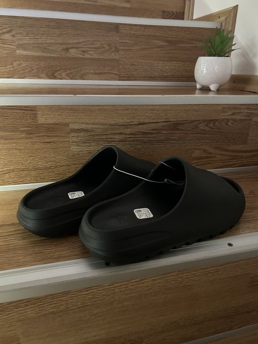 Vand yezzy slides