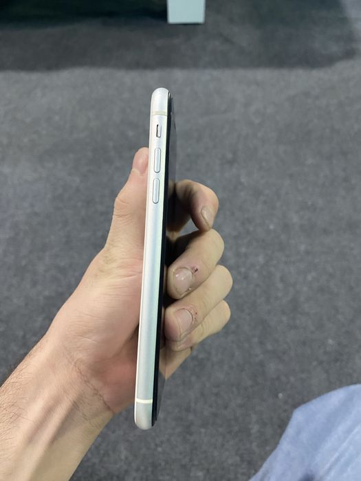 Iphoni 11 sotiladi 3.2mln