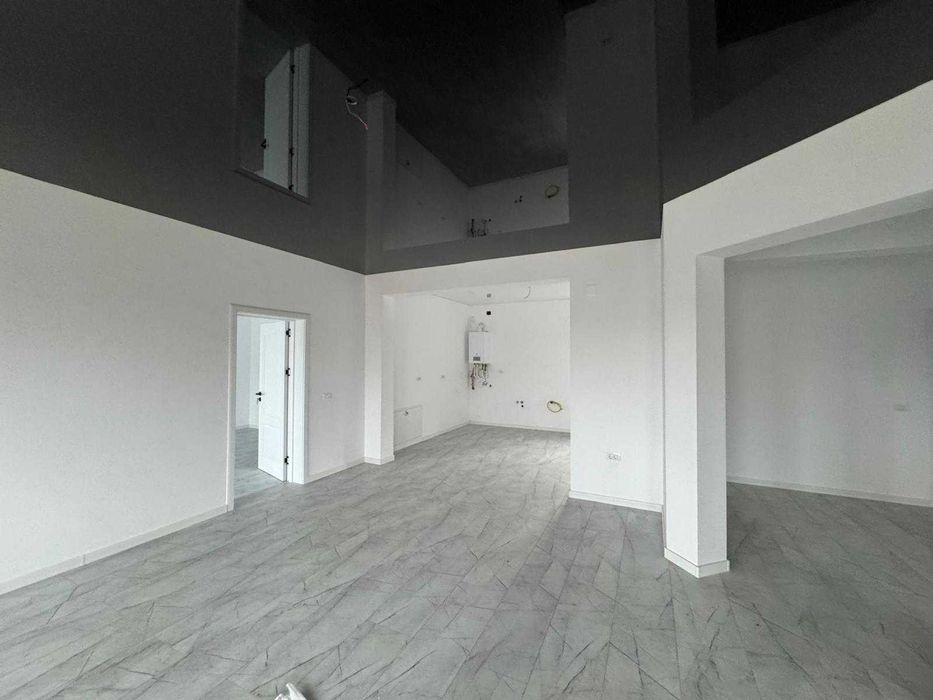 OCAZIE UNICA! APARTAMENT IN VILA! curte si intrare privata!