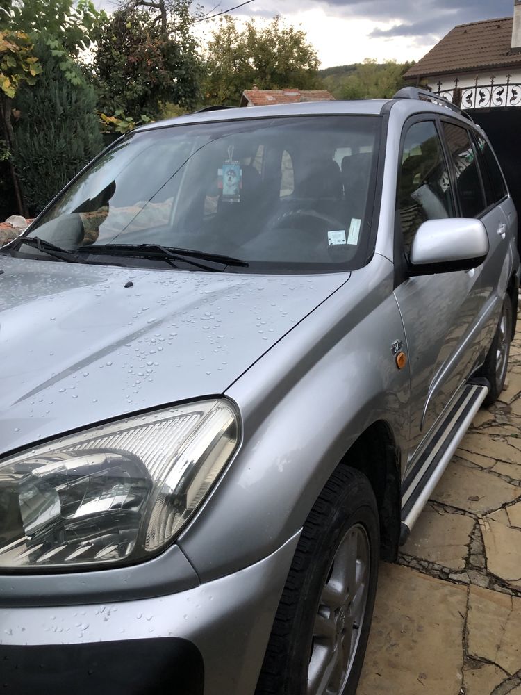 Продавам Toyota Rav 4, 2.0 дизел ,2003г.116 к.с.