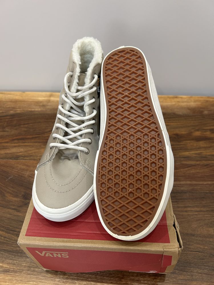 Дамски кецове Vans