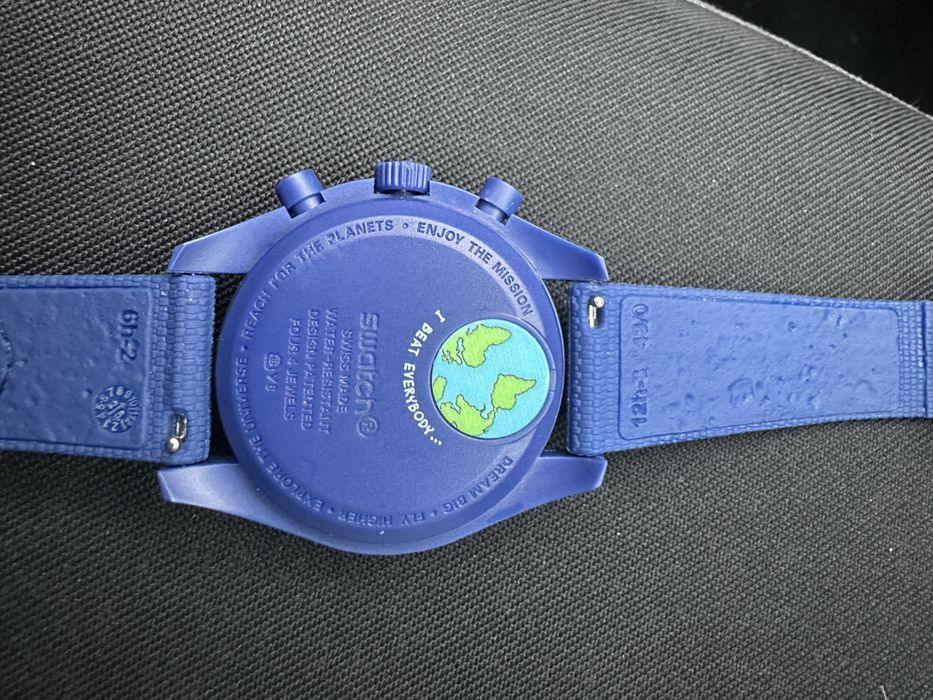 Omega X Swatch Gold-Snoopy 2025