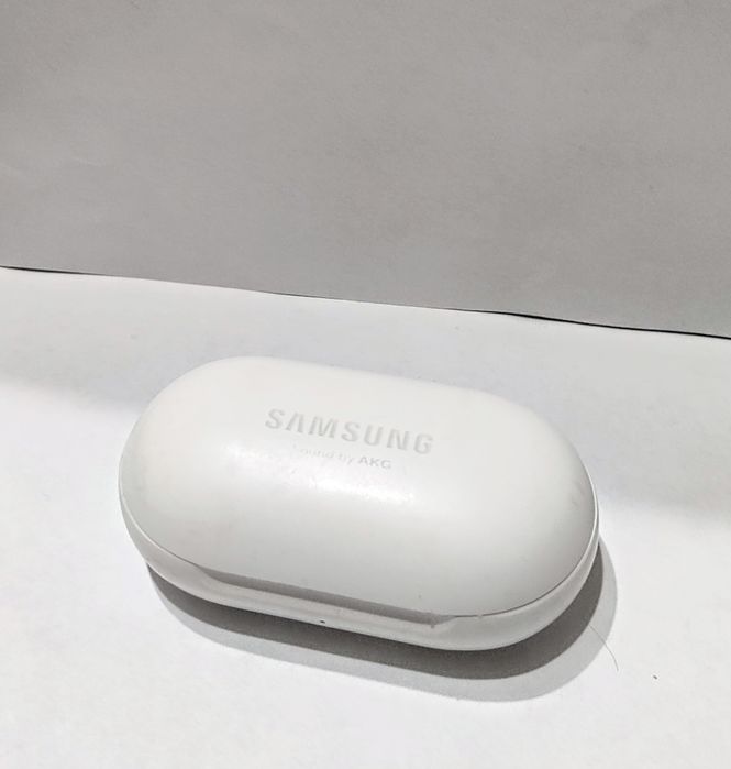 Samsung galaxy buds (кейс+правое ухо)
