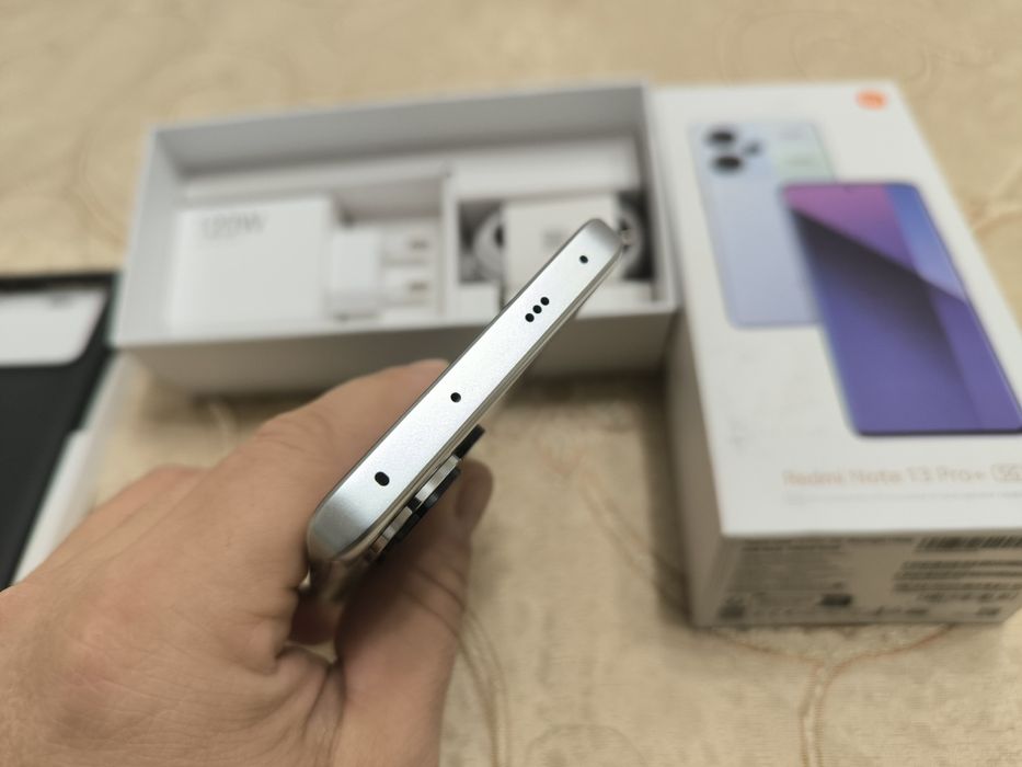 V/S Xiaomi redmi note 13 pro plus NOU cu factură și garanție eMag