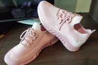 Обувки дамски Adidas , дамски маратонки адидас , нови розови обувки