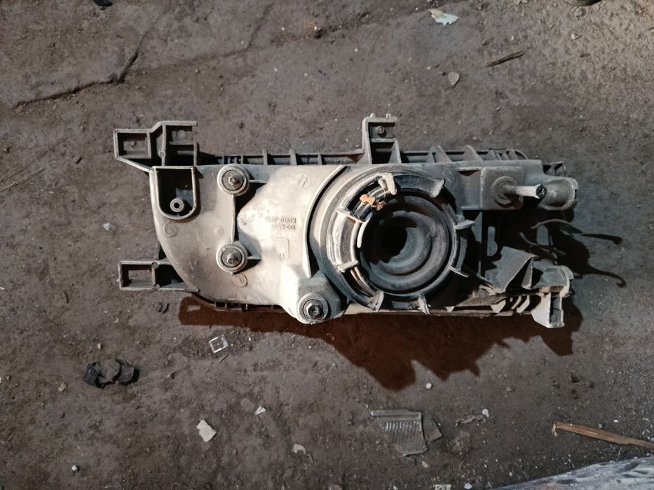 Продам фару от п10 уневерсал