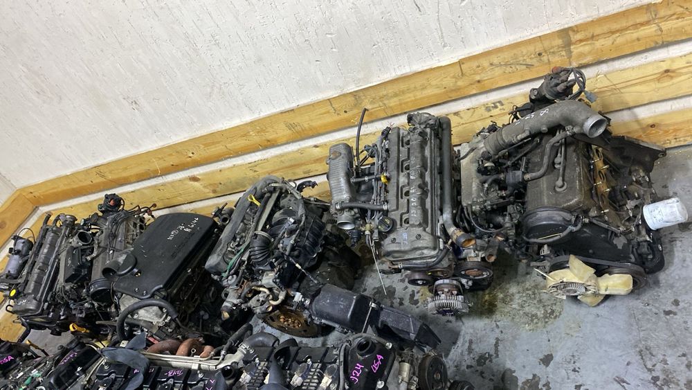 Двигатели, коробки передач, любые запчасти включая кузавщину.