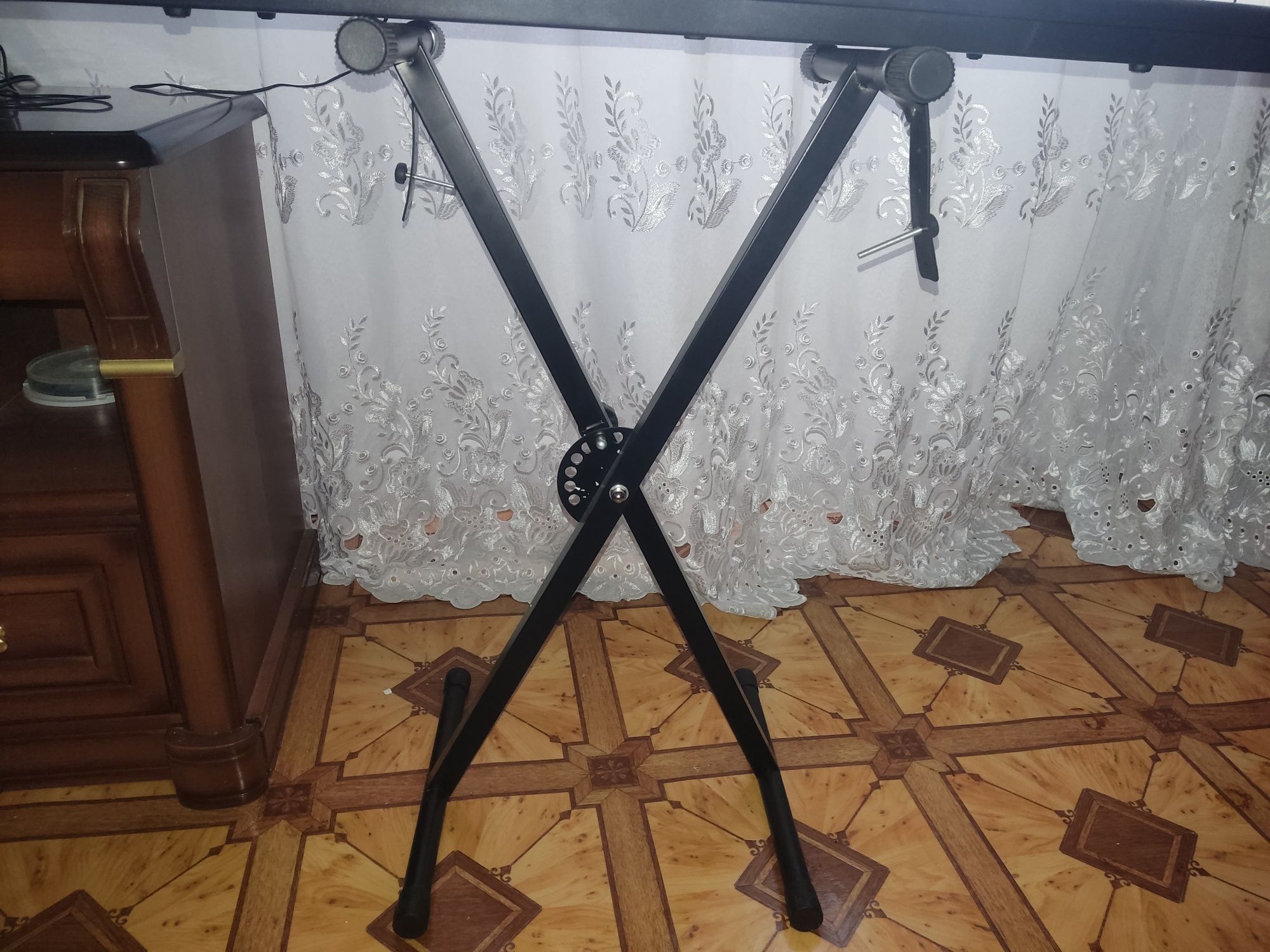Продам синтезатор Yamaha в идеальном состоянии