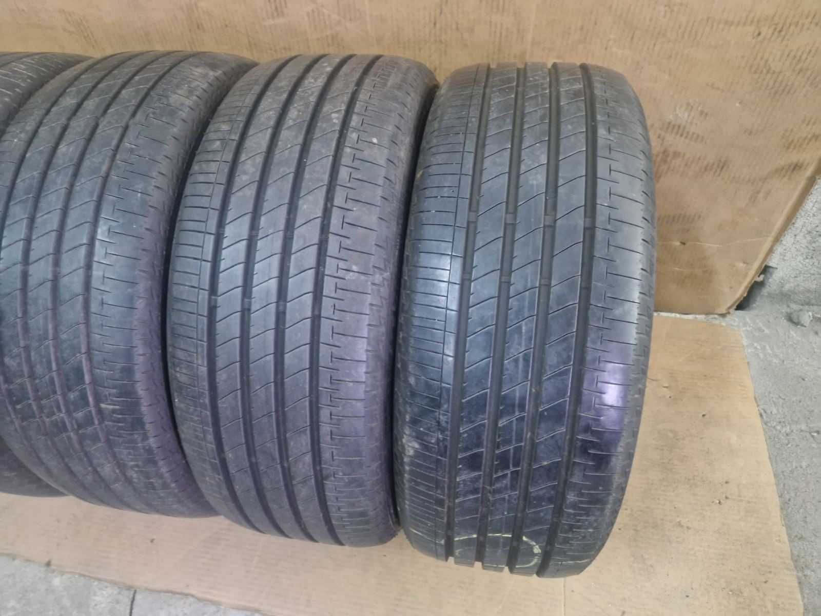 4 Bridgestone R18 215/45
летни гуми
DOT4519