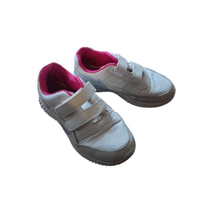 adidasi fete marime 32