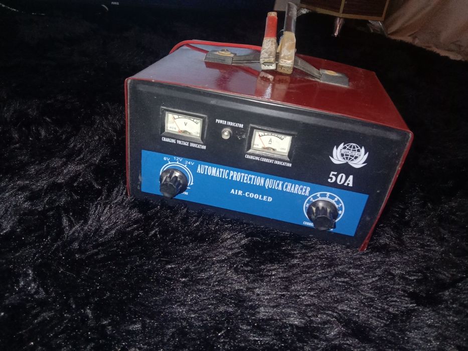 Продам зарядное устройство