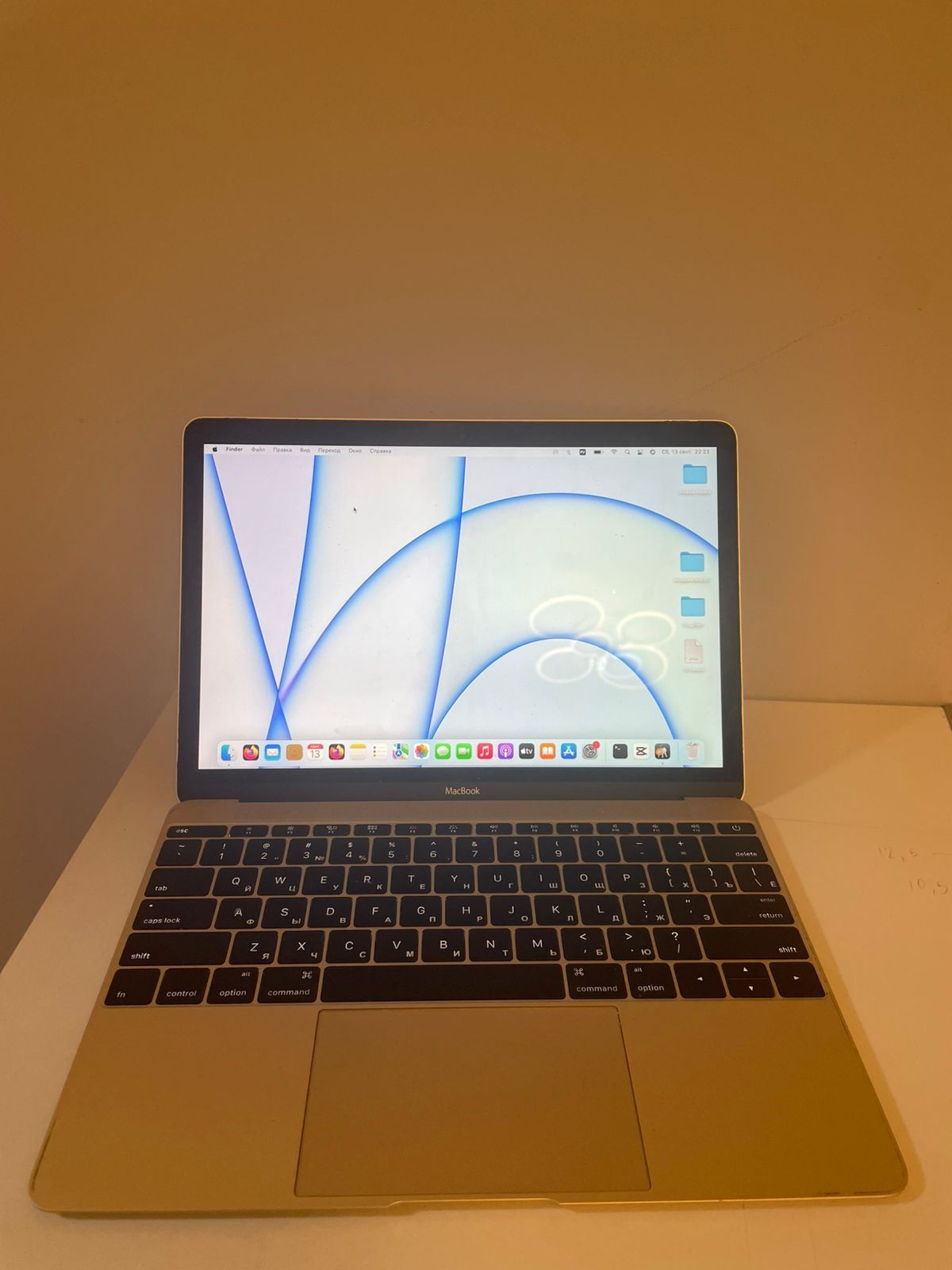 МасBook applе почти новый