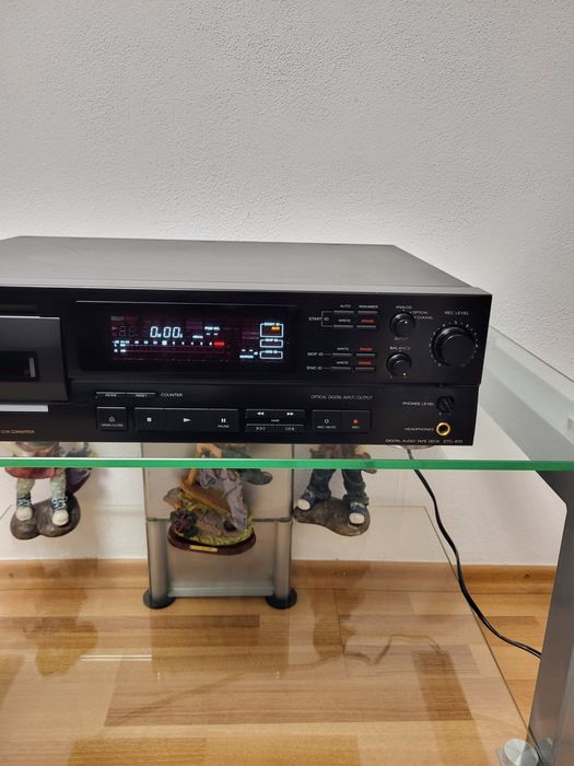 Caset Dat SONY DTC-670