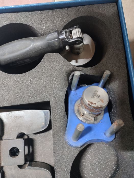 Trusa bacuri sertizare wn 40 50 rems geberit