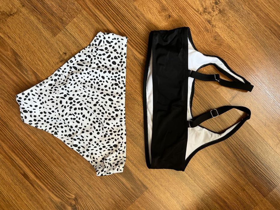 Дамски бански костюм