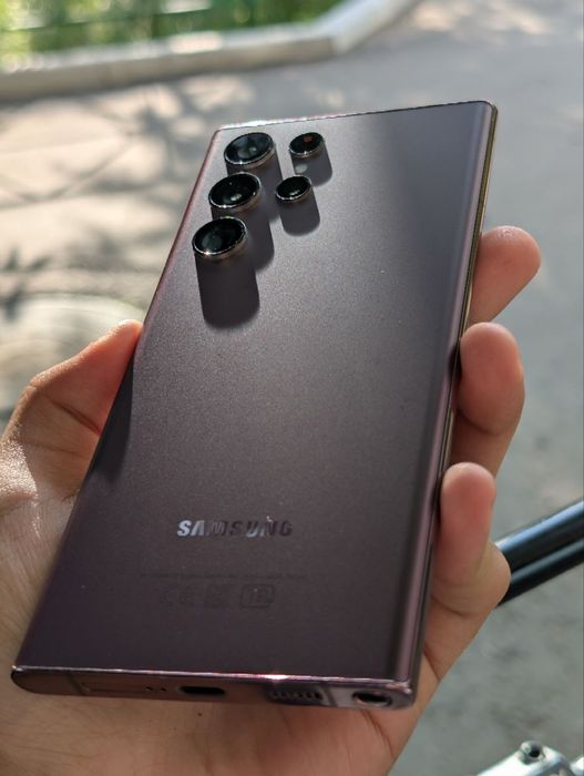 Продам Samsung s22 ultra