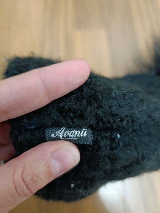 Căciulă de damă groasă, tricotată, Avanti, cu pompon și căptușeală fle