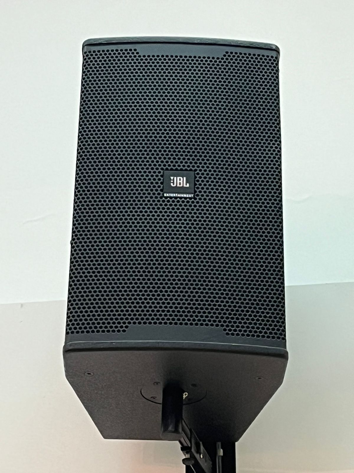 Микшер, мониторы jbl, проигрыватель nurmak