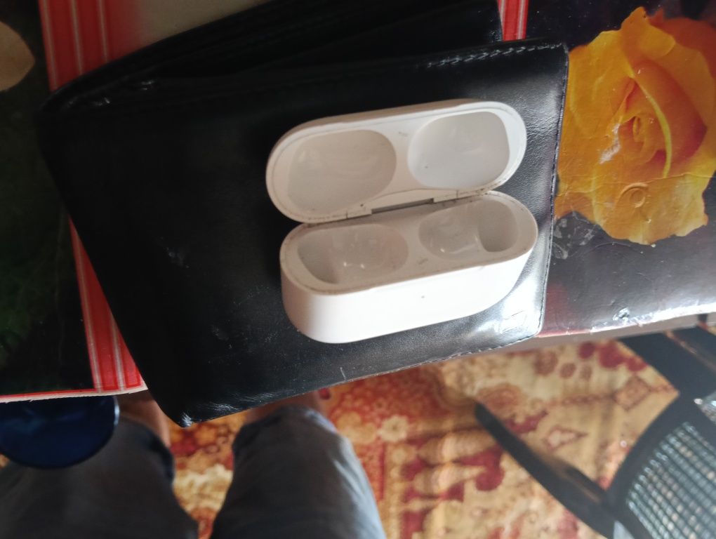 AirPods Pro 2 – оригинална зарядна кутия (без слушалки) 

Прода