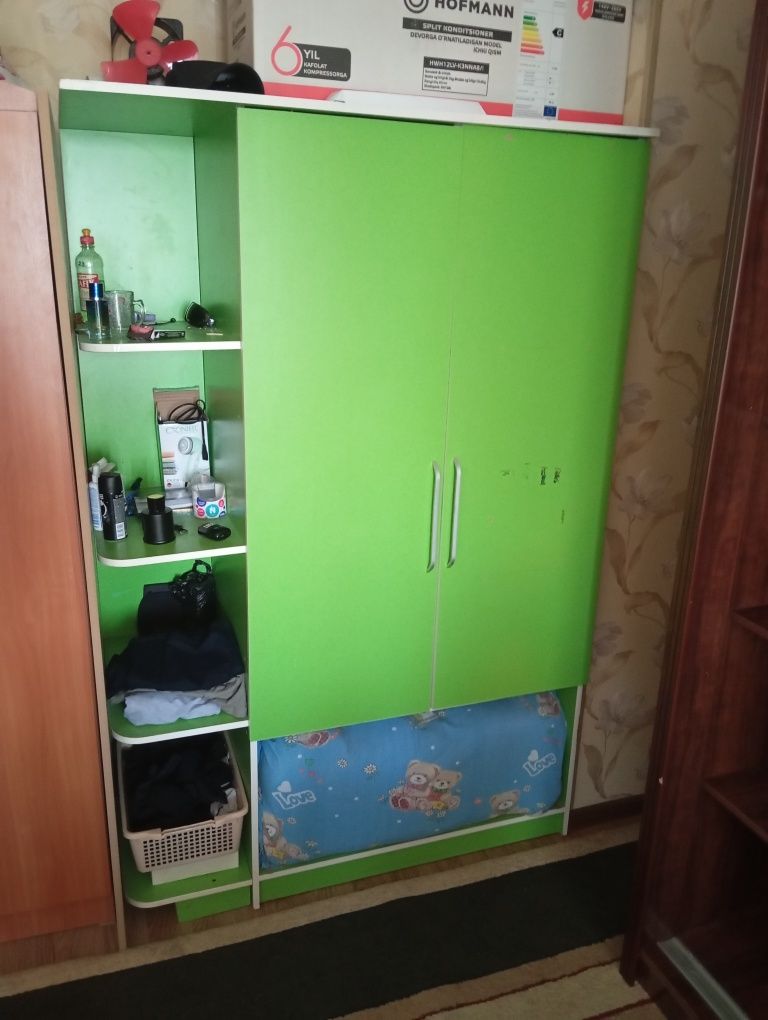 Шкаф детский зелёный