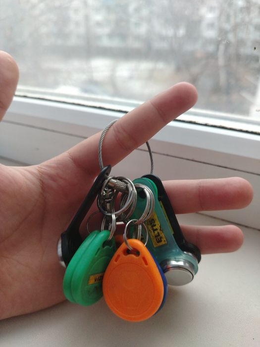 Продам универсальный домофонные ключи
