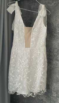 Бяла рокля с дантела Lorreti