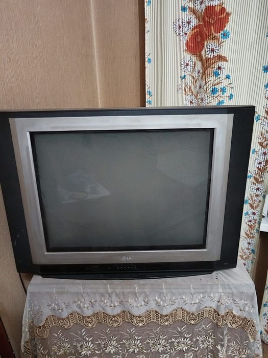 Продам телевизор