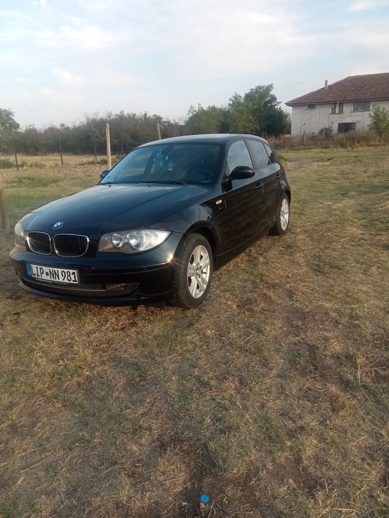 Продавам БМВ е87 116i