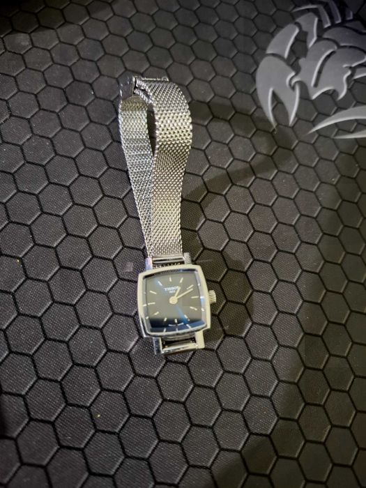 Оригинален Швейцарски Tissot T058