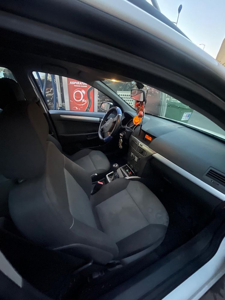 Opel Astra h 1.7