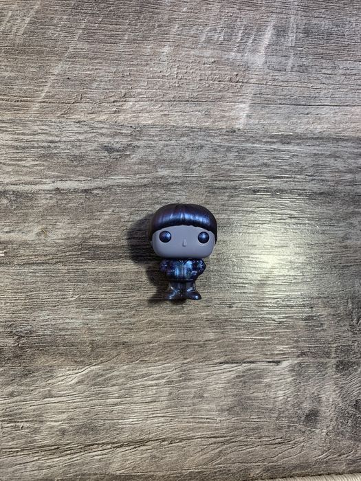 Продаю фигурку Очень странные дела: Уилла