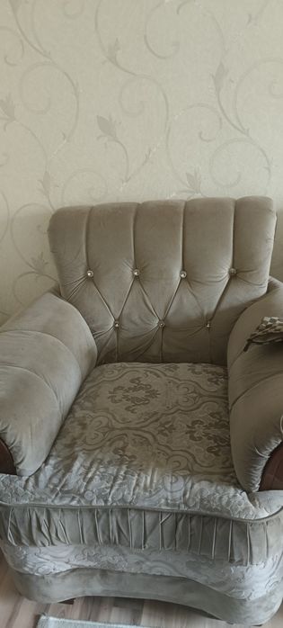 Продам диван 2 кресло