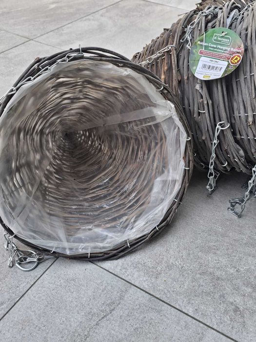 Cos suspendat din ratan natural pentru flori Kingfisher UK , Nou