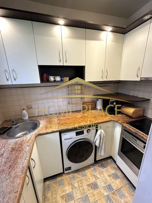 Дава се под наем Двустаен апартамент в Варна, Гръцка махала - 90 кв.м за 561 € - Снимка #1