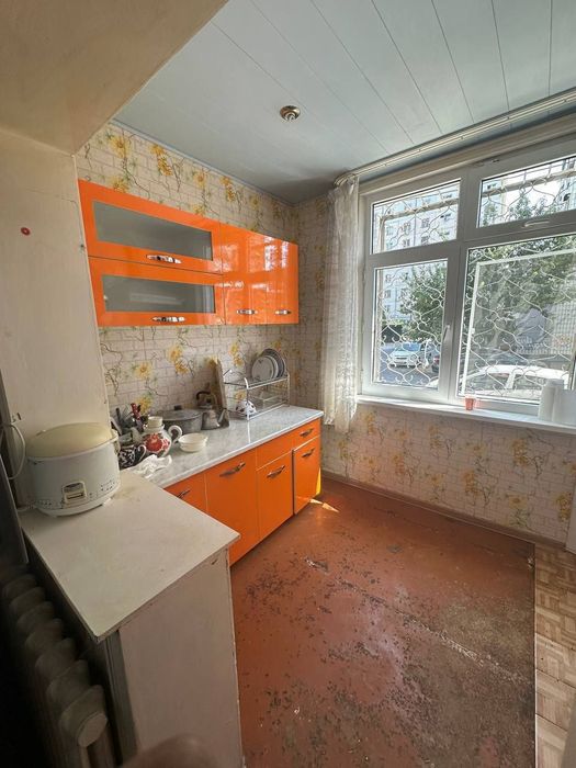 3⁴/1/9 (1 этаж). Дустлик 2, Янгихает р-н (Сергели). Квартира 80 м².
