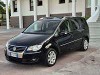 Vw Touran Highline 2.0 diesel 140 cai Trapa Navi Senzori Crom Pachet