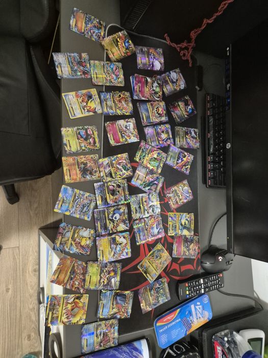 Vand carduri pokemon