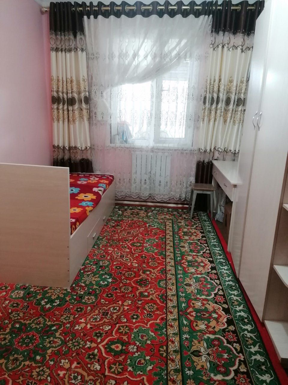 2 сотихли коттедж сотилади!!!