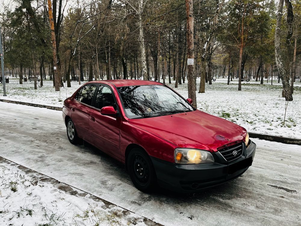 Hyundai elantra 2004 2.0 автомат