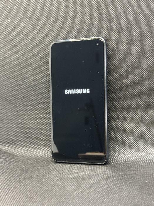 Samsung S10E pret 600 lei