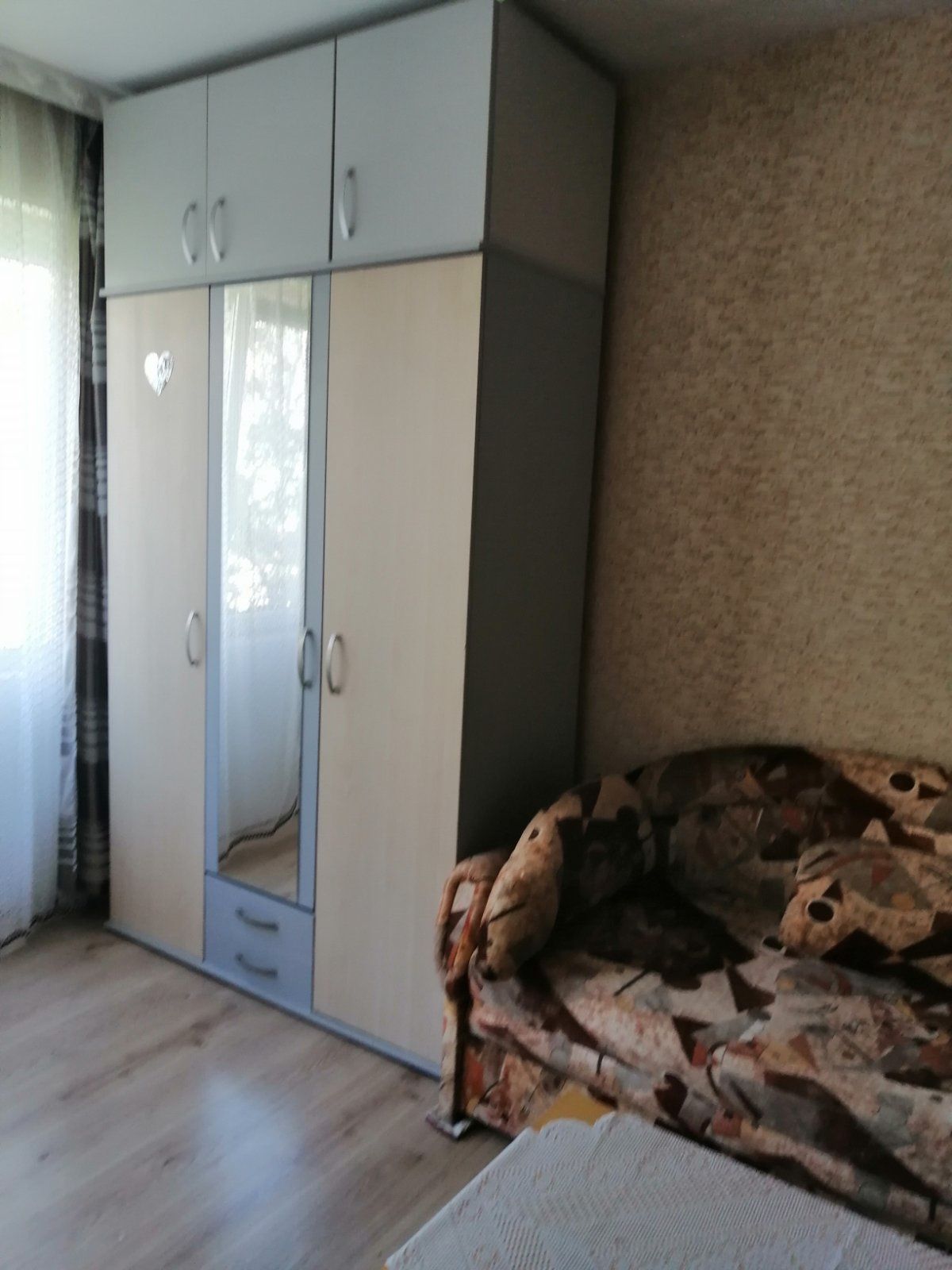 Продавам гарсониера