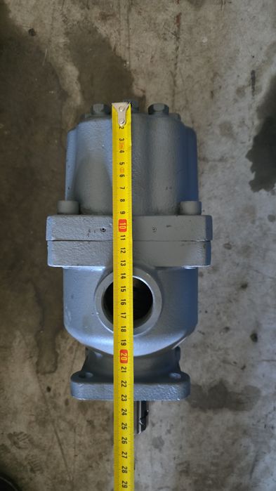 Pompa basculare noi si diverse