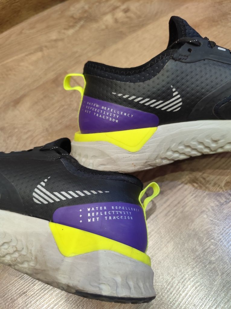 Nike Odyssey Reakt EUR 43 / cm 27.5