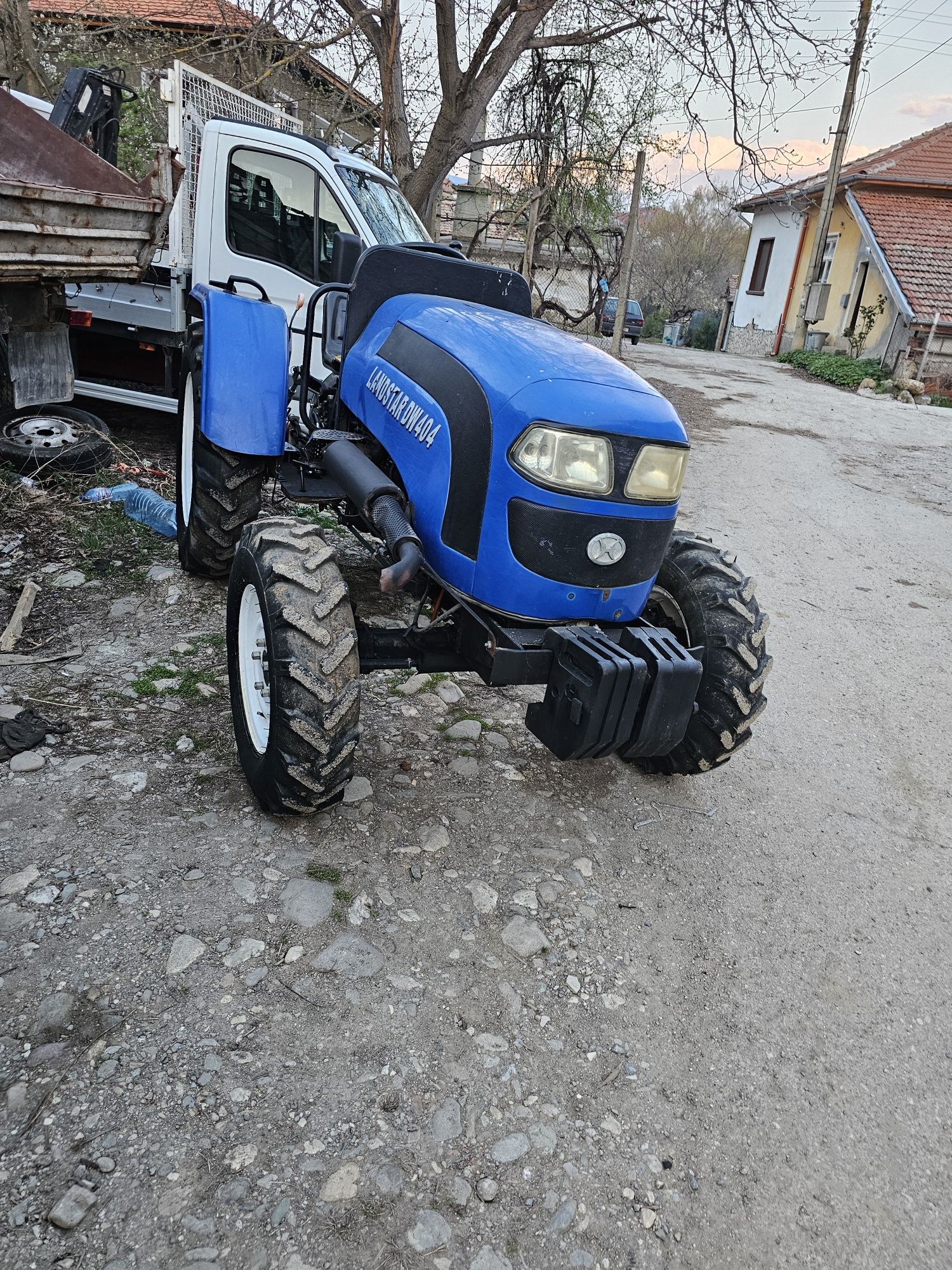 Китайски трактор 4×4 40к.с