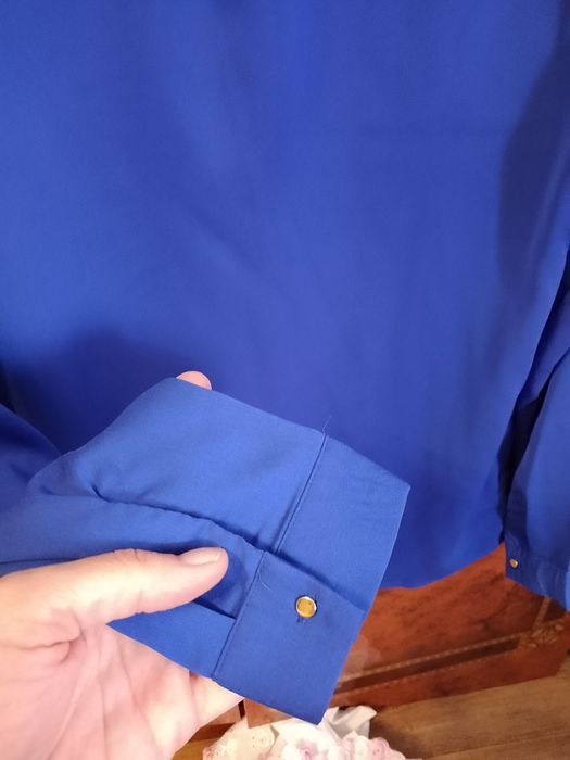 Продам блузку новую